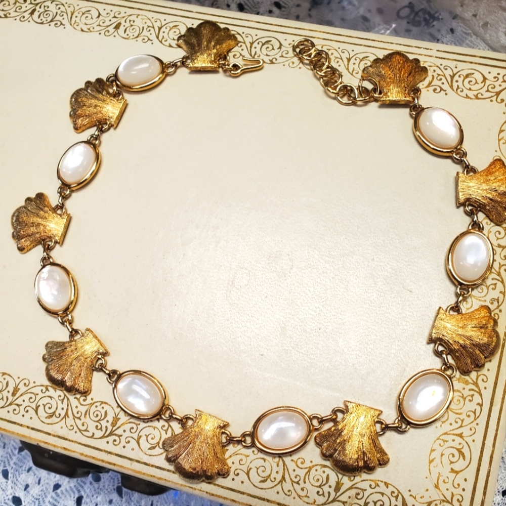 Vintage MONET Gold Tone Shell & Mother of Pearl Necklace